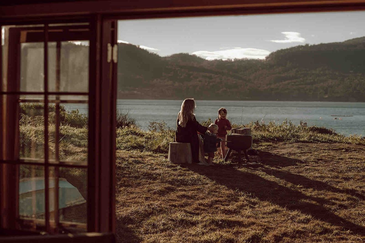 Beachfront: House of the Weedy Seadragon gallery image 5