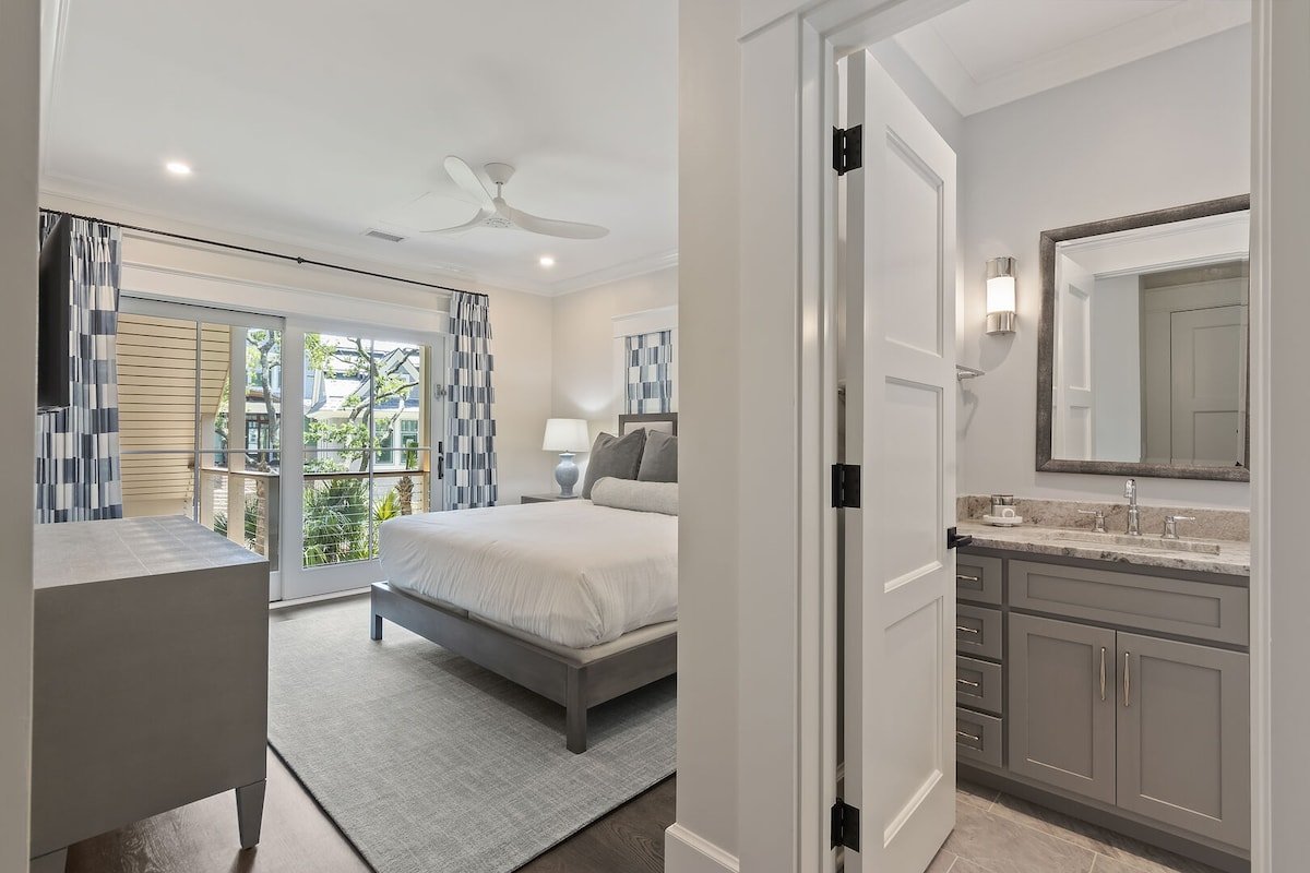 Kiawah Luxury! Pool, Views, Pvt Boardwalk to Beach gallery image 3