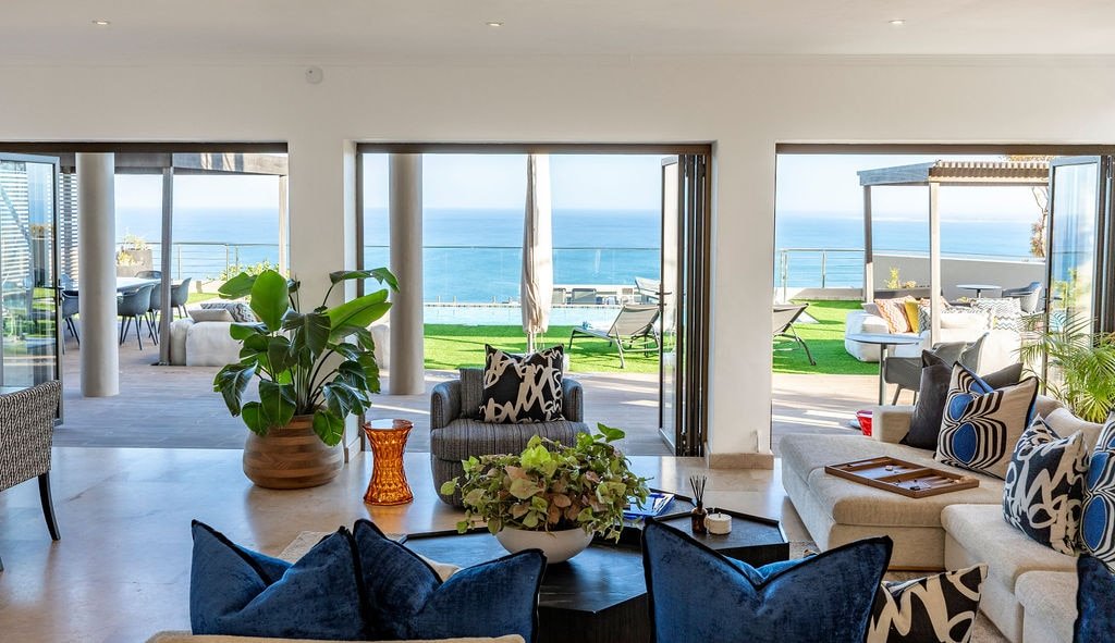 Private Villa with Saltwater Pool gallery image 5