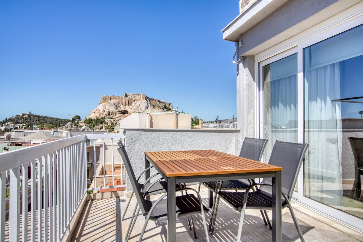 Avra – Premium Acropolis view – Family bedroom gallery image 3