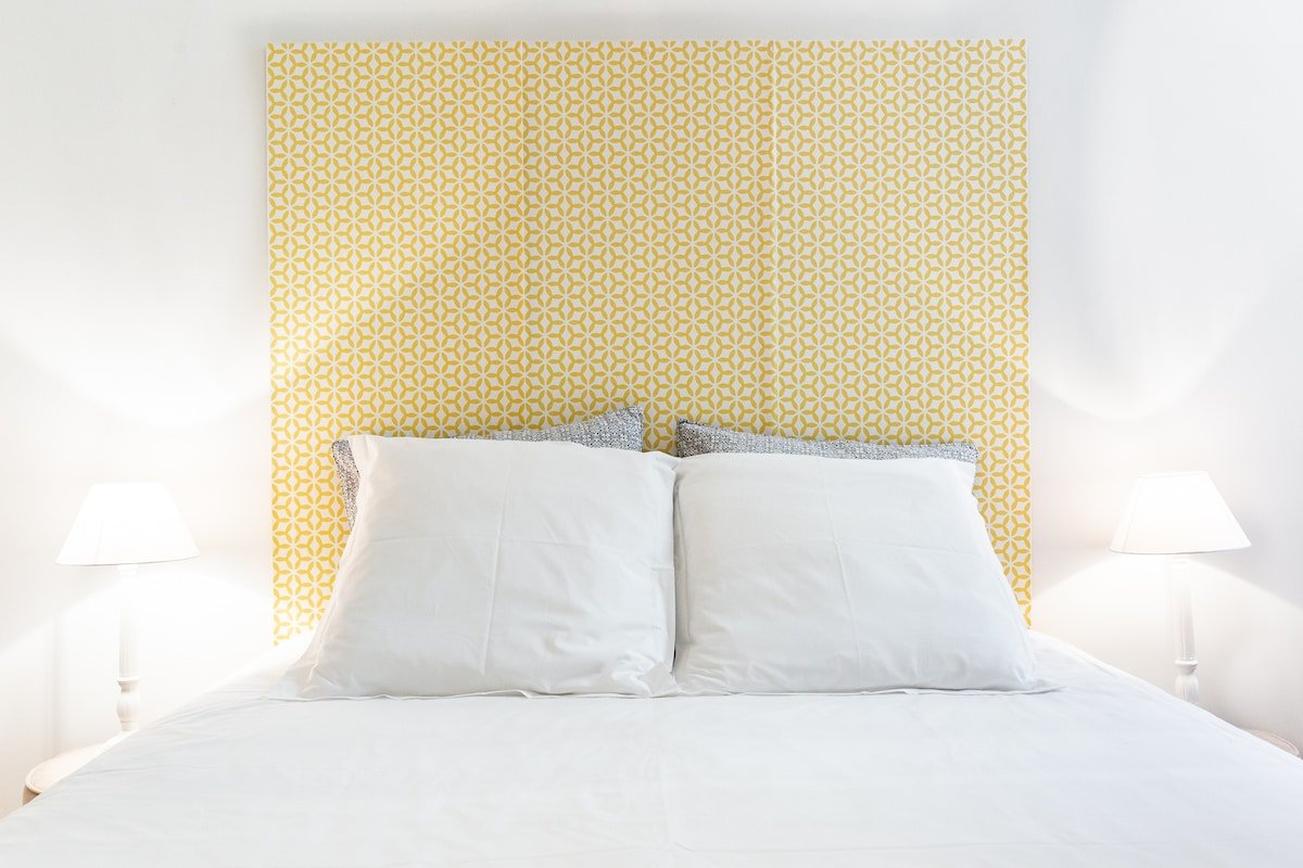 Chic & stylish apartment superbly located. gallery image 5