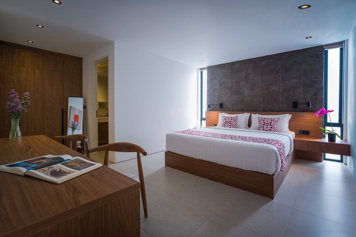 Villa Harmony: Shared Sauna & Ice Bath, Butler gallery image 2