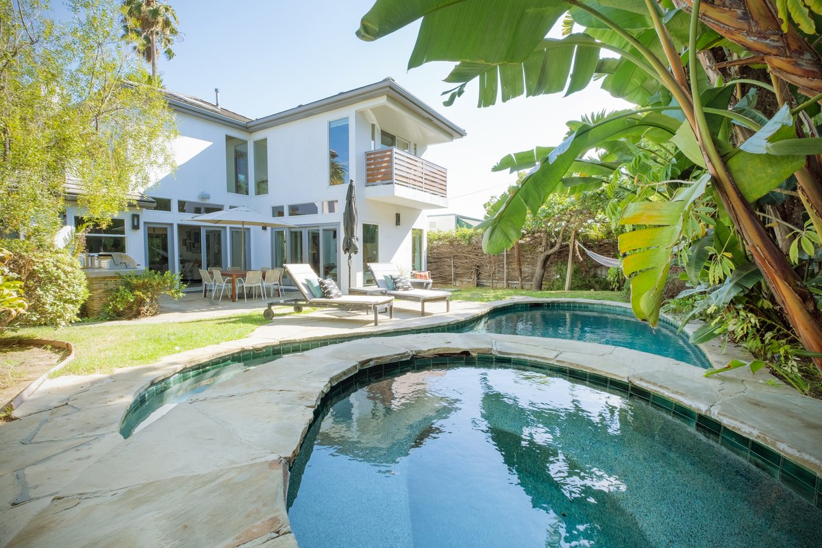 Central LA Luxe w/ Resort Style Pool & HotTub