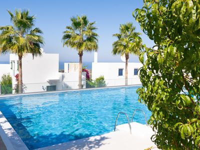 Villa Lira – The Hidden Gem Above the Sea