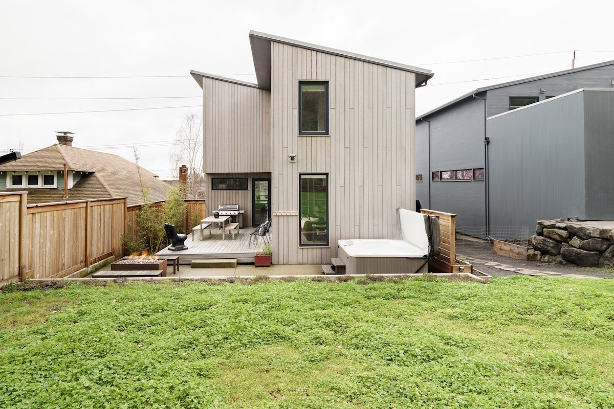 The Rock N Roll House gallery image 3