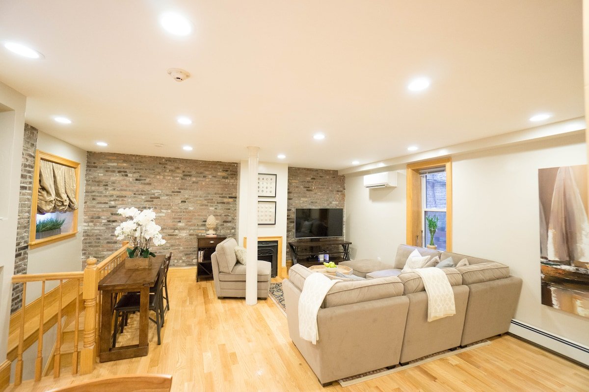 North End 2 BR | 1 BA Duplex in Little Italy gallery image 5