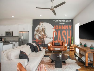 Famous MEGA HOUSE! *Sleeps 20* Big Patio/Backyard