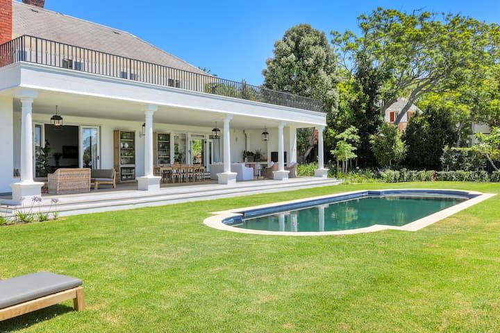 Leafy Oasis Retreat featured image