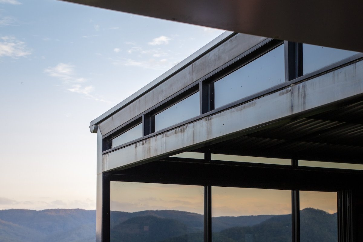 Riverdance at Conondale – no cleaning/service fee! gallery image 4