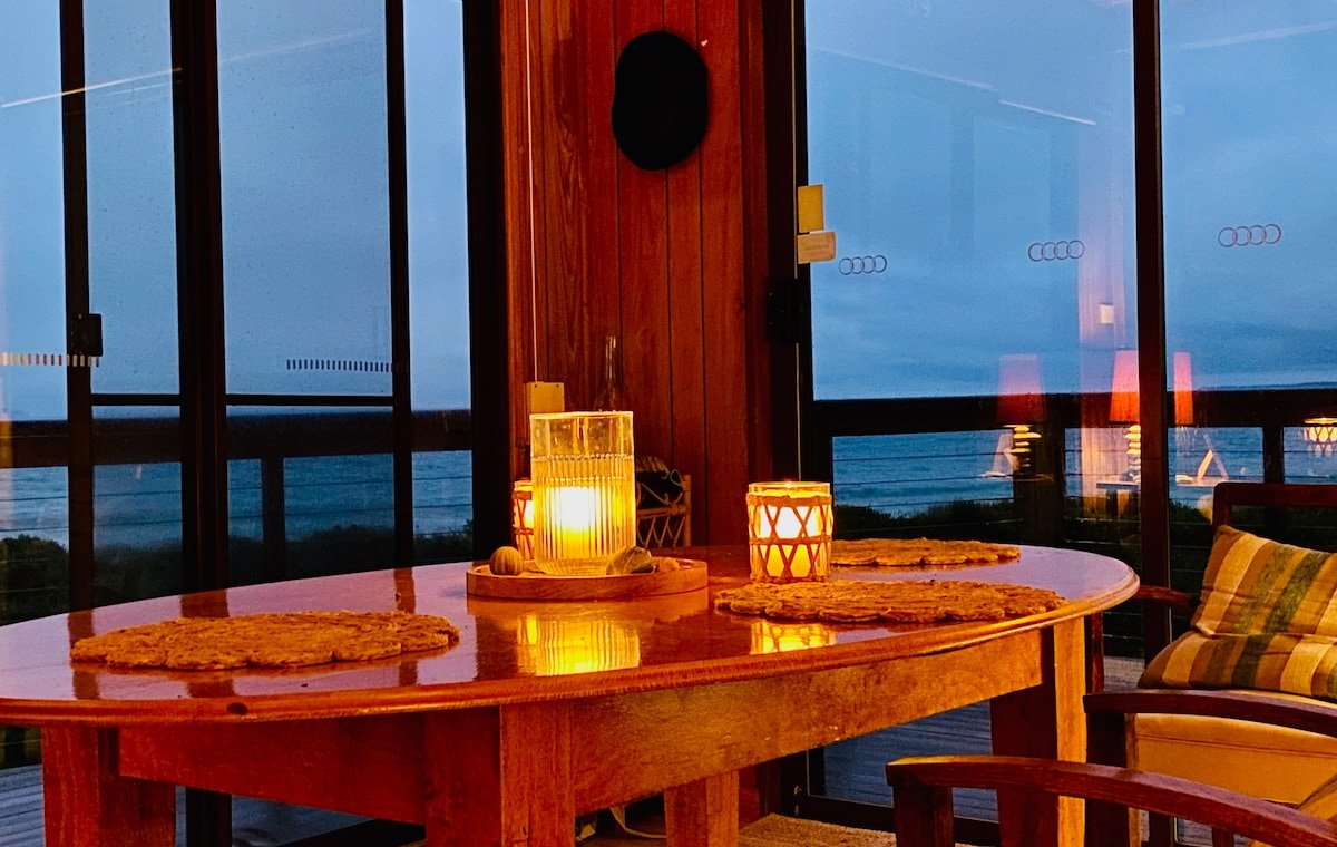 IdleWild – secluded cosy beachfront escape gallery image 4