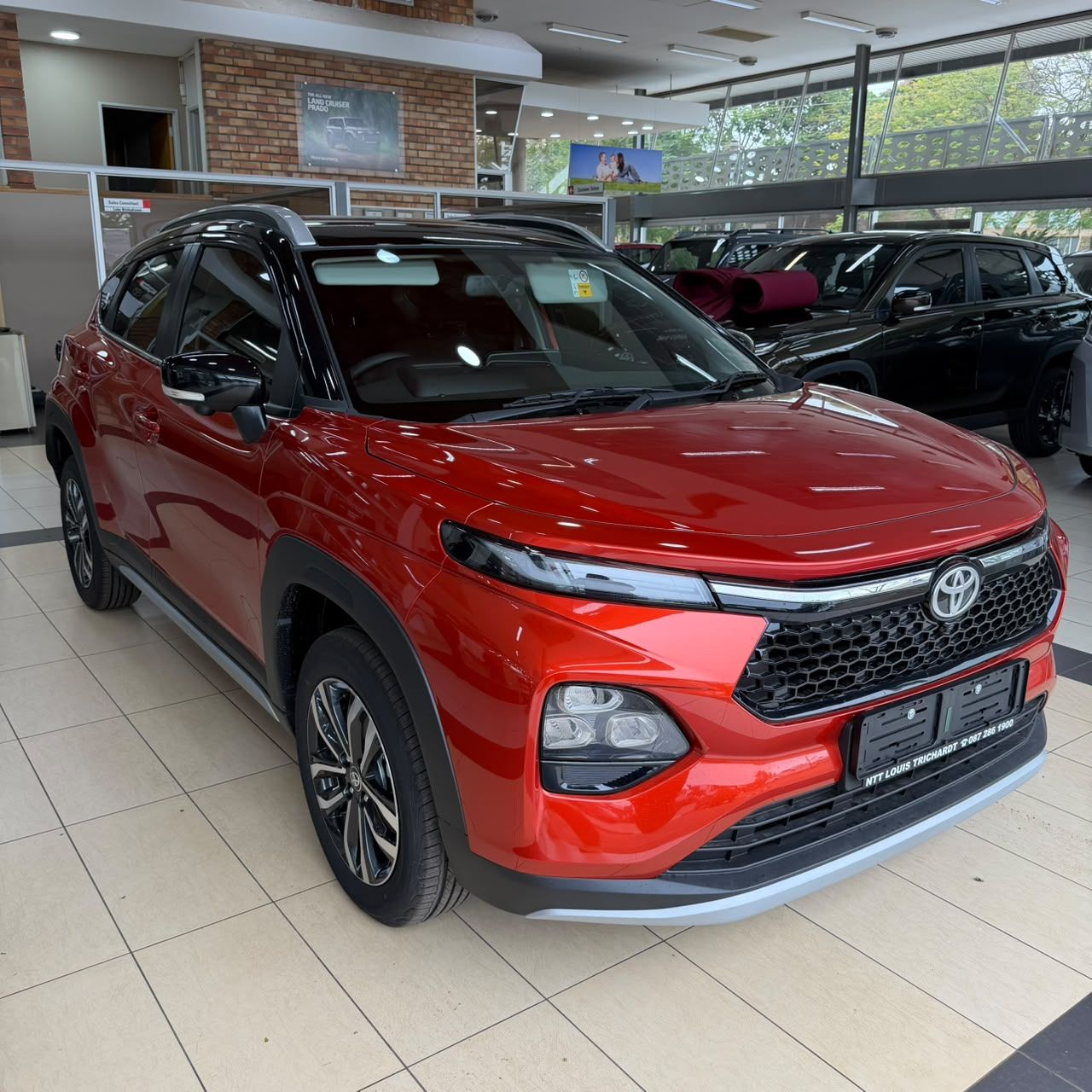 TOYOTA STARLET CROSS 1.5XR A T for Sale in South Africa