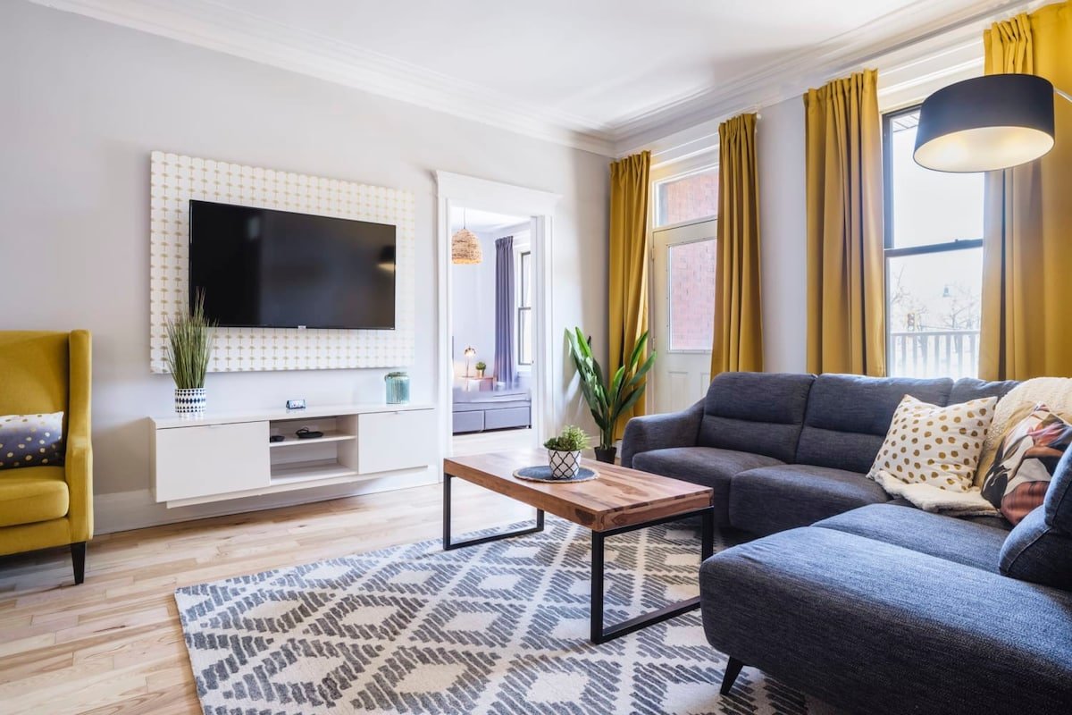 MTLVR #16 | Stunning view on the mountain, 7 beds gallery image 2