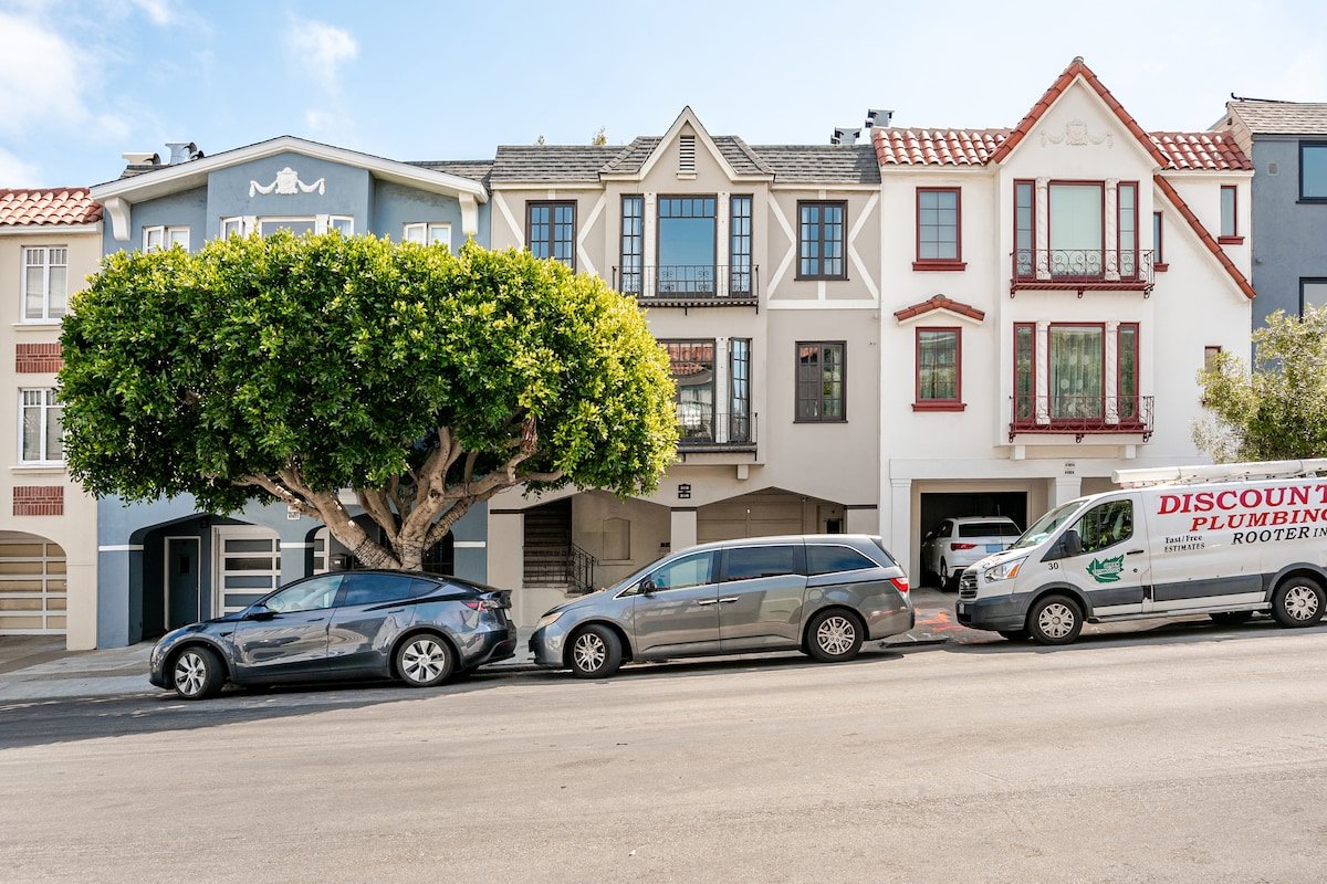 Pristine & beautiful family friendly flat gallery image 5