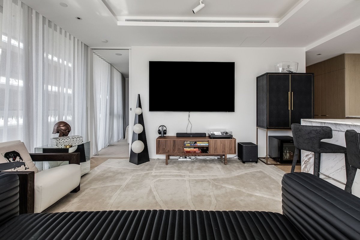 Saint Moritz Luxury in St Kilda gallery image 4