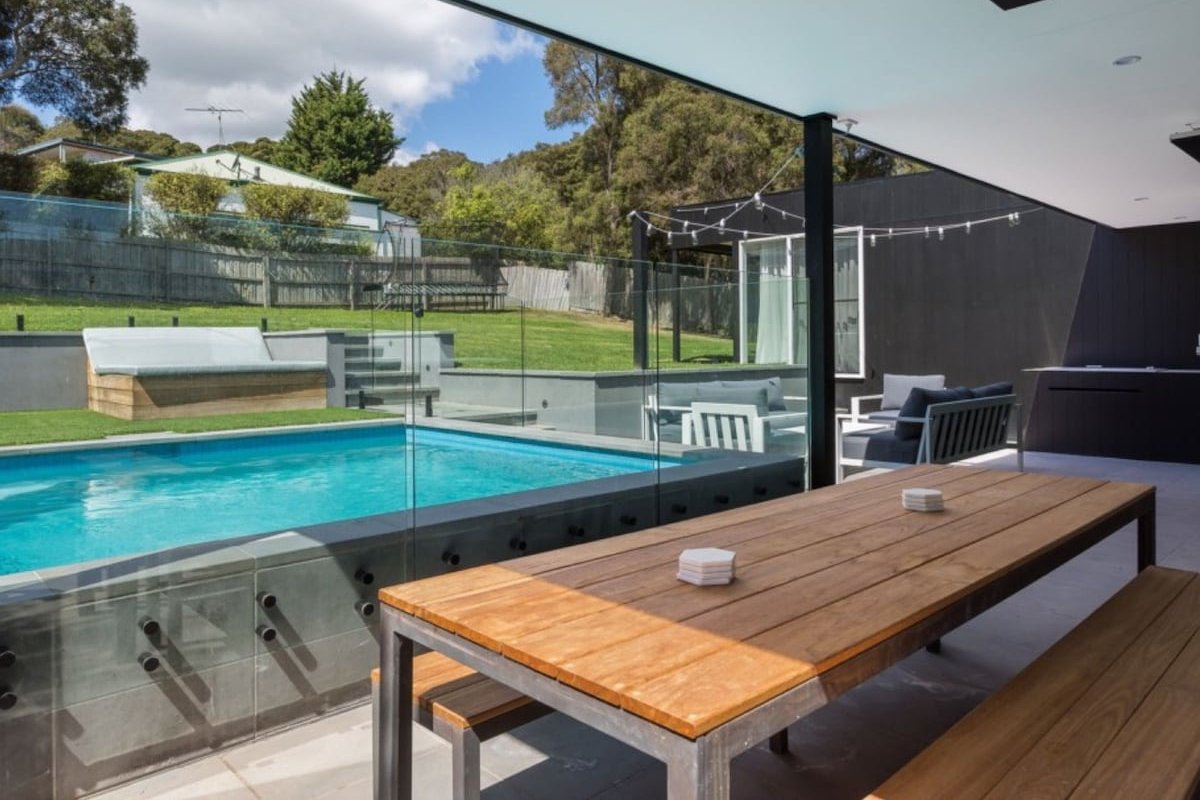 Villa Luna – Luxury Pool Escape gallery image 5