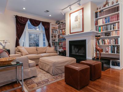 Superhost Wrigley/Lakeview Duplex 3BR/2.5BA