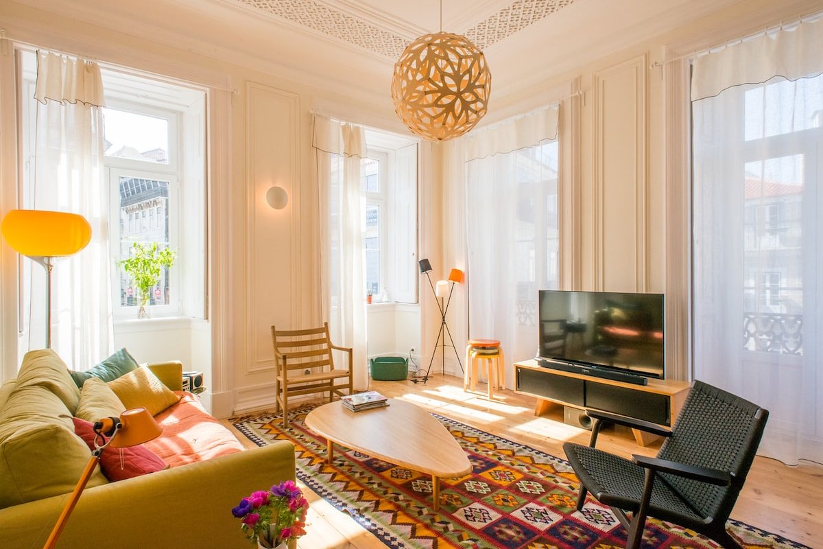 BEAUTIFUL APARTMENT NEAR BARRIO ALTO, with AC gallery image 2