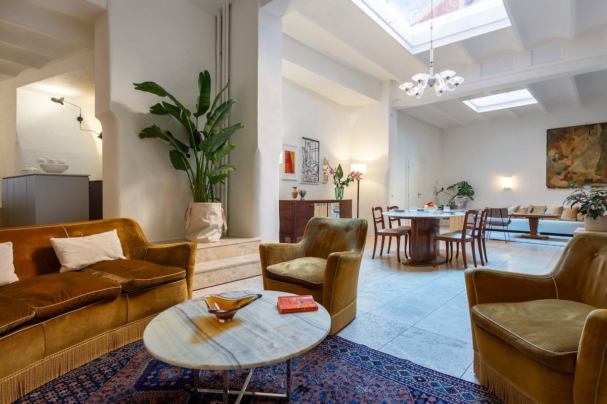 Colosseum Apartment | ArtDesignApartments gallery image 2