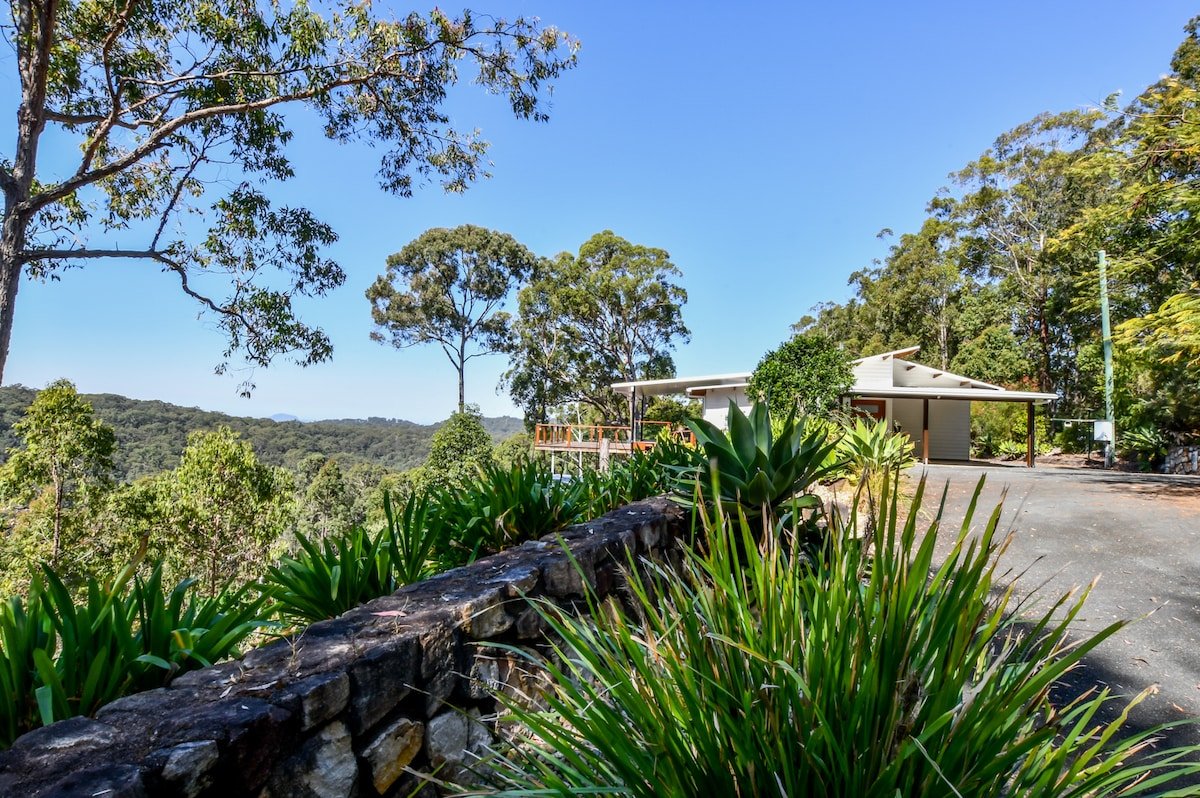 Sunshine Coast Rural Retreat, 180 Coastal Views gallery image 5