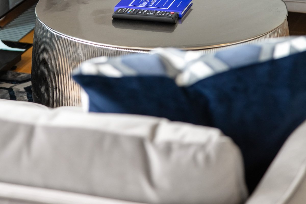 Penthouse Holborn Covent Garden Stunning ParkViews gallery image 3