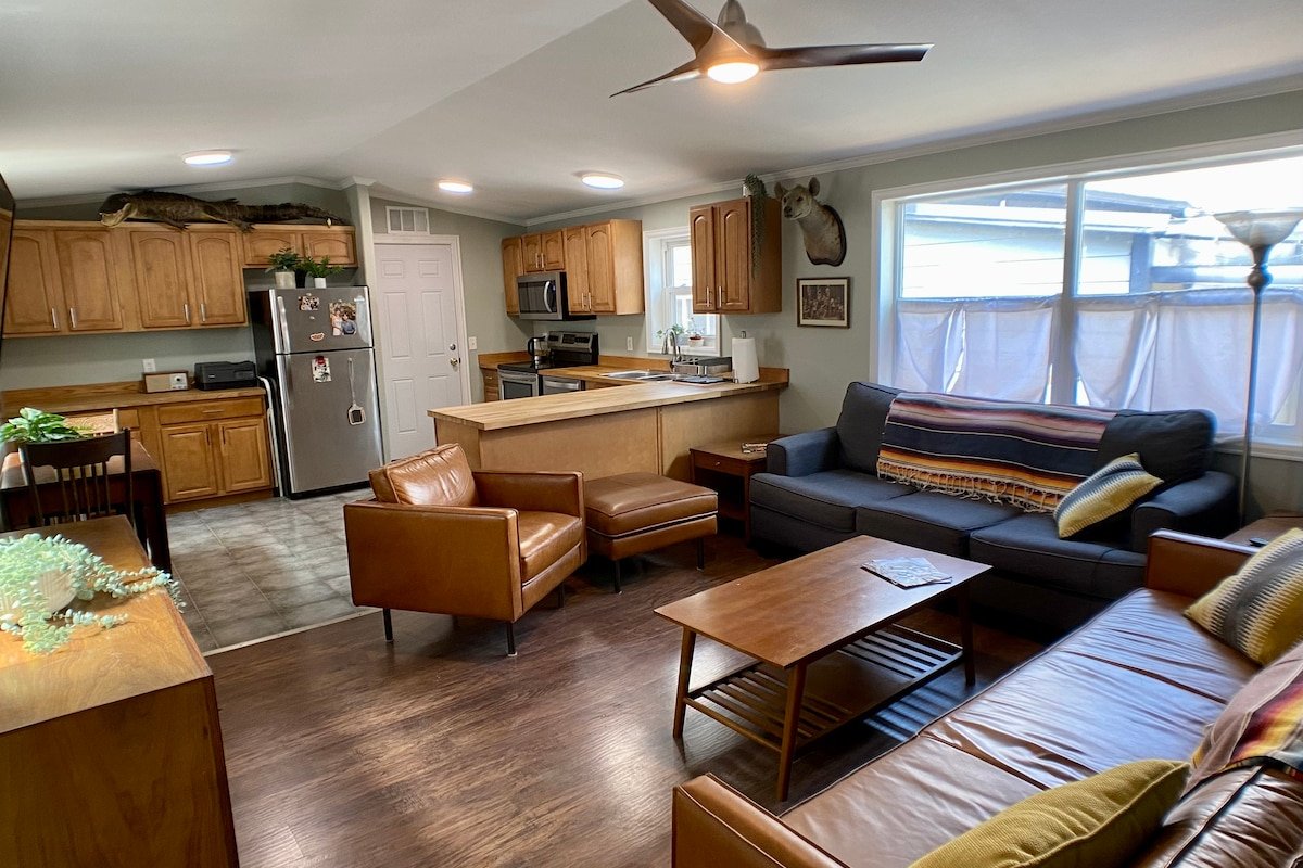 2 houses in 1! Center of RiNo. 100% walkable gallery image 4