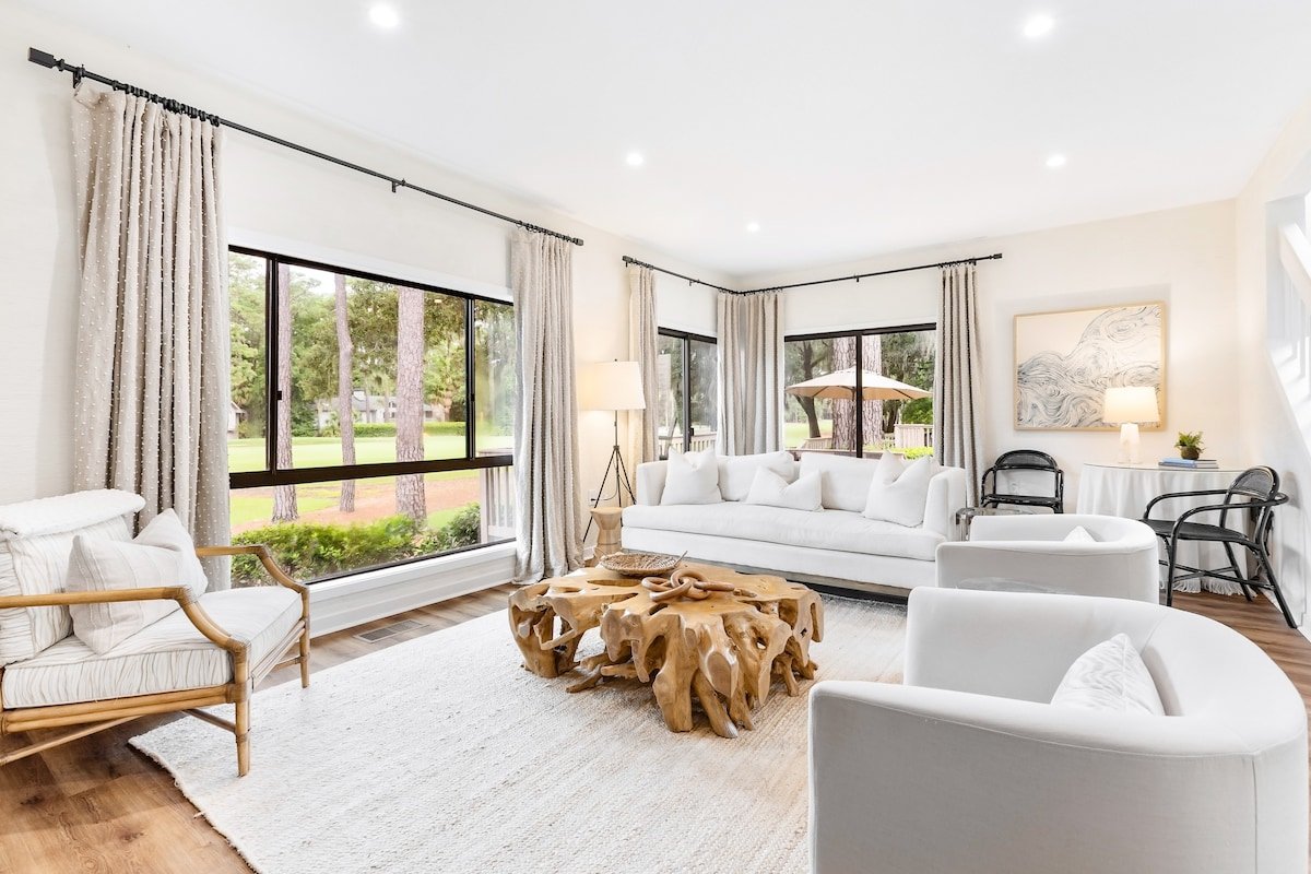 2537 Gleneagle Green