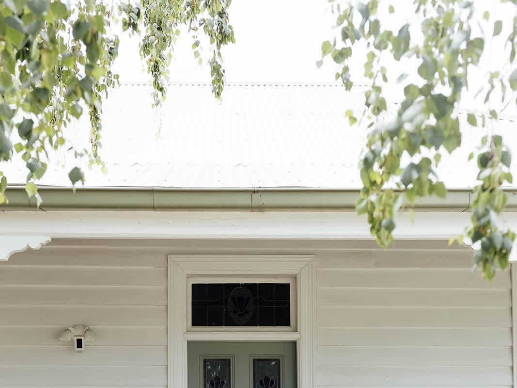 Oliver’s Cottage Yarra Valley | Spa and Sauna gallery image 3