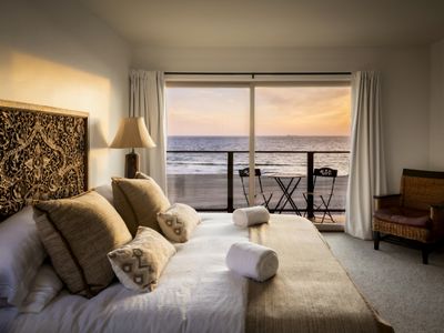 New! The Triton – Manhattan Beachfront Escape