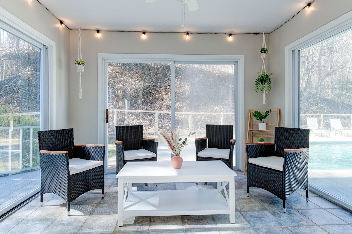 Meadow Lounge | Pool | Hot Tub | 10 Min to DTN gallery image 3