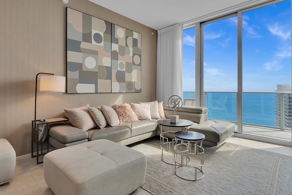 5 ★ PH BREATHTAKING Ocean View Brand New 2BR/BTH gallery image 2