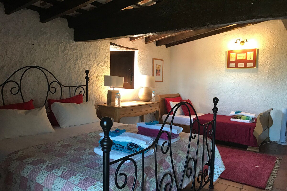 Mascaros large house with pool gallery image 3