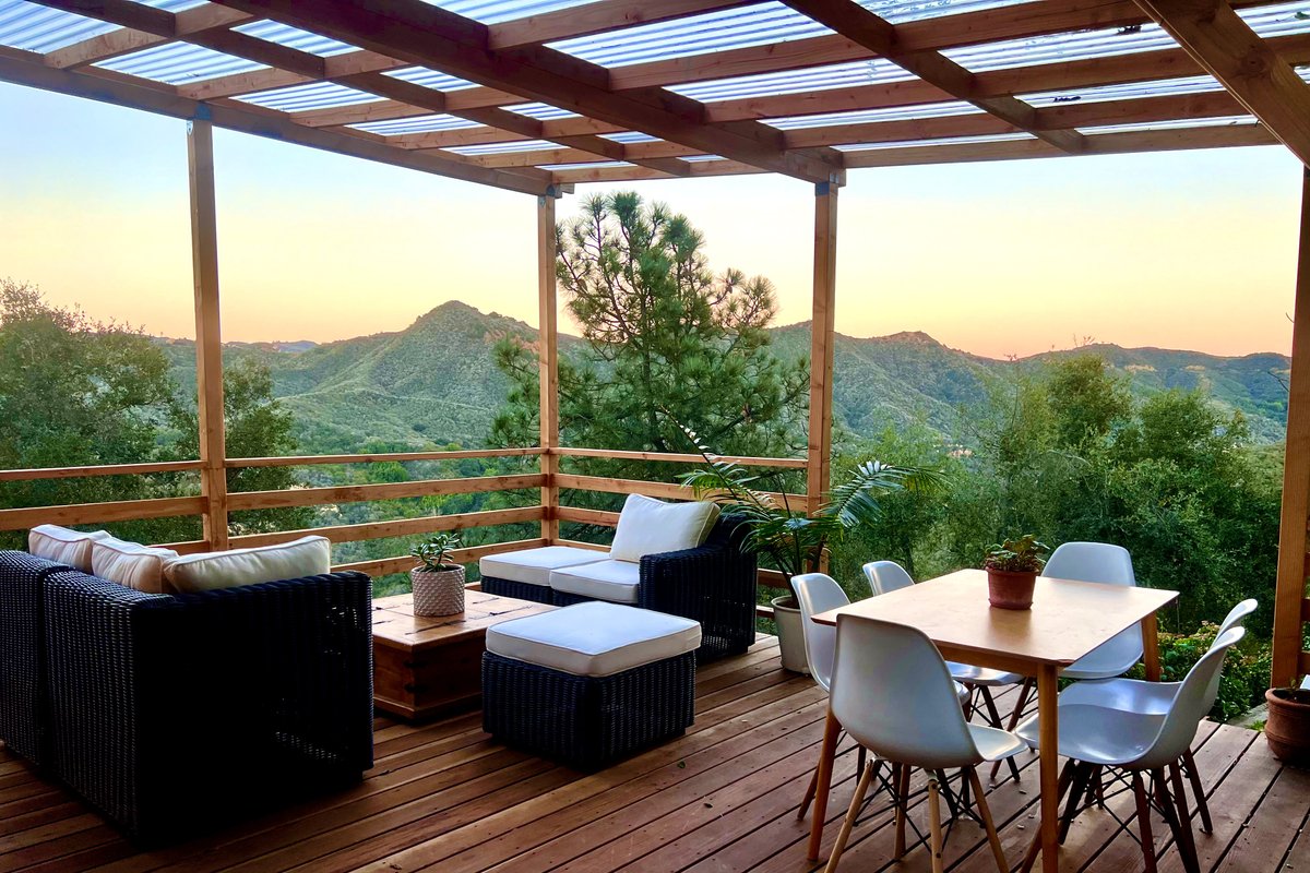 The Willow – Cabin & Retreat – Amazing Views