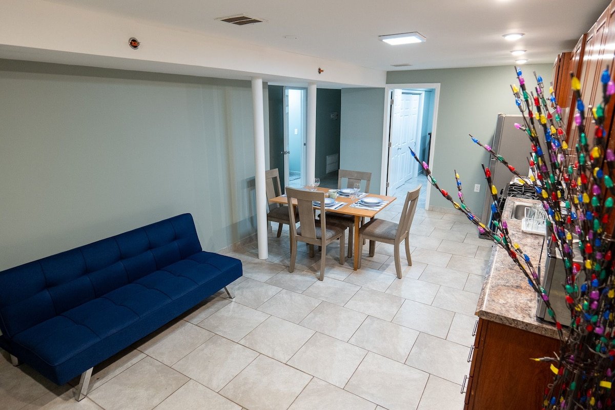 Cozy and spacious and private gallery image 3