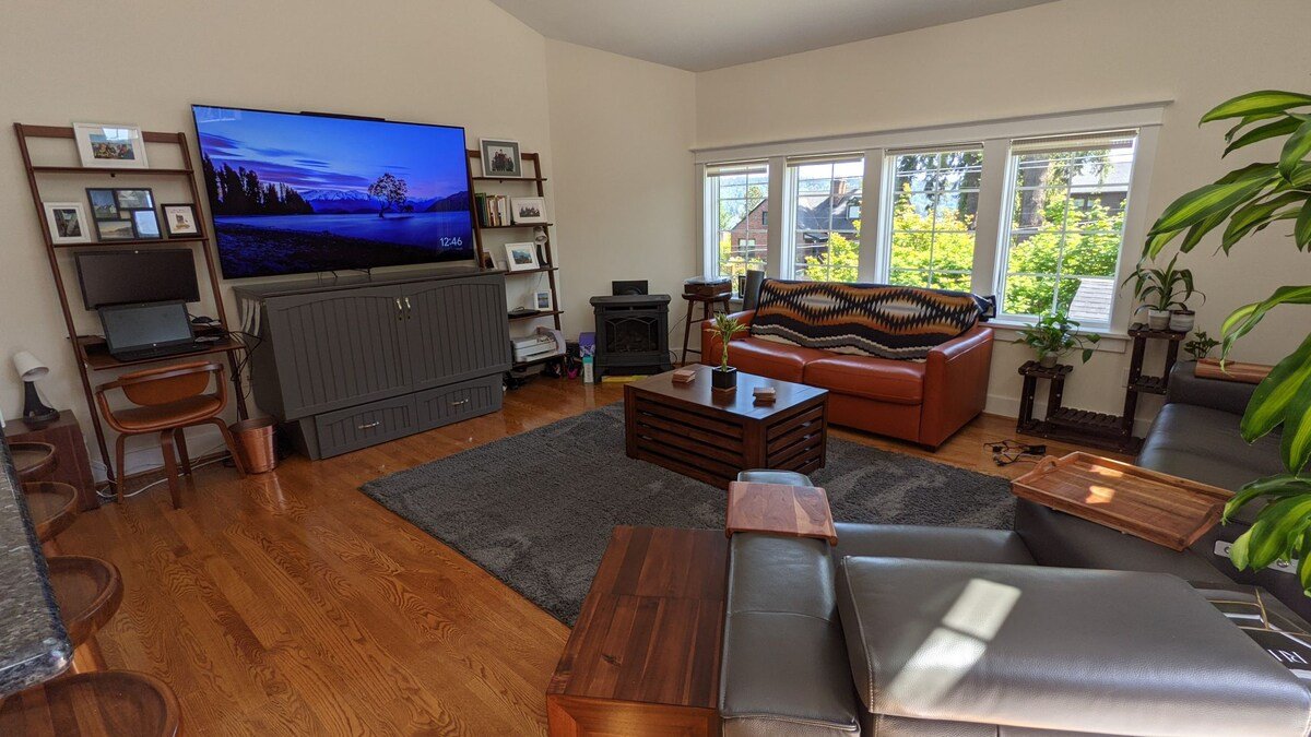 Matthews Beach Multi-Family gallery image 5