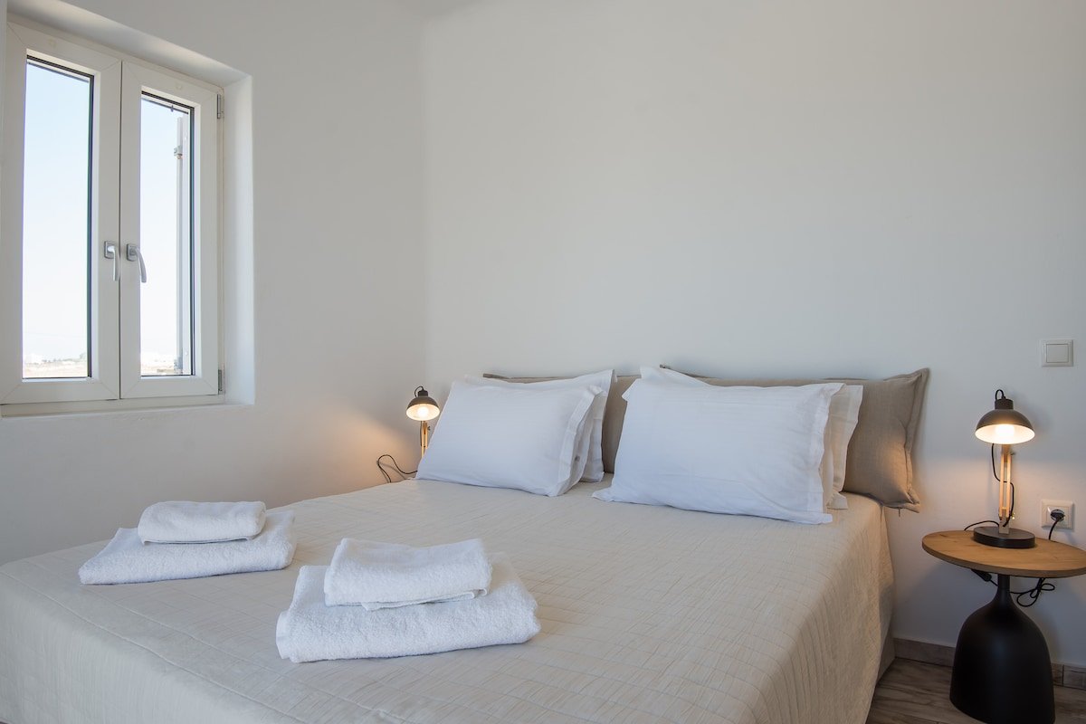 White Sand Paros Villa Happy gallery image 5