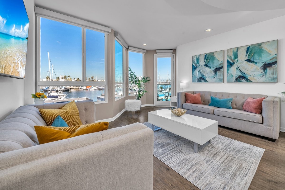 Waterfront Bright & Stylish-Resort Style Amenities gallery image 2