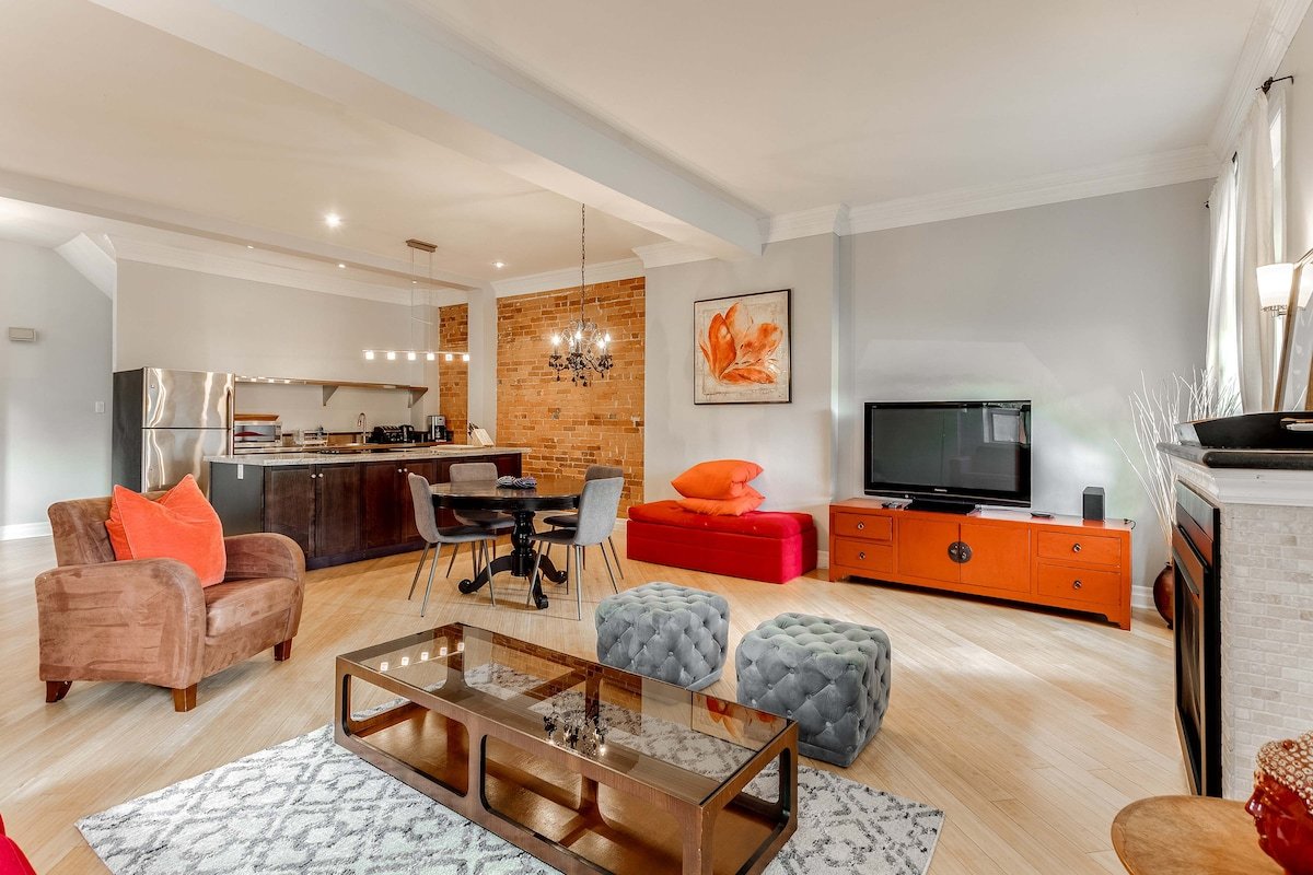 Charming Garden Apartment w/Fireplace + Location! gallery image 2