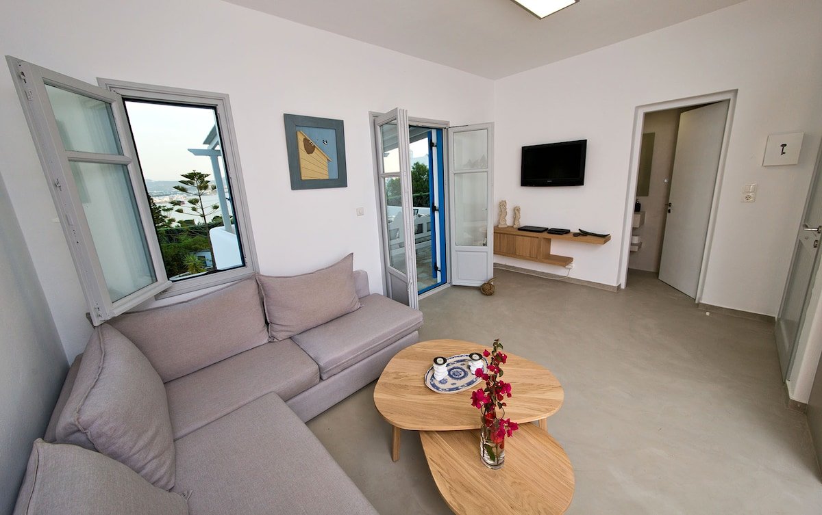 Villa Deep Blue with private pool in Parikia gallery image 4