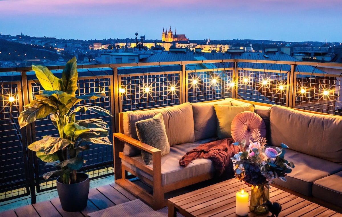 6BR+3.5Bath Prague Grand View + POOL table gallery image 2