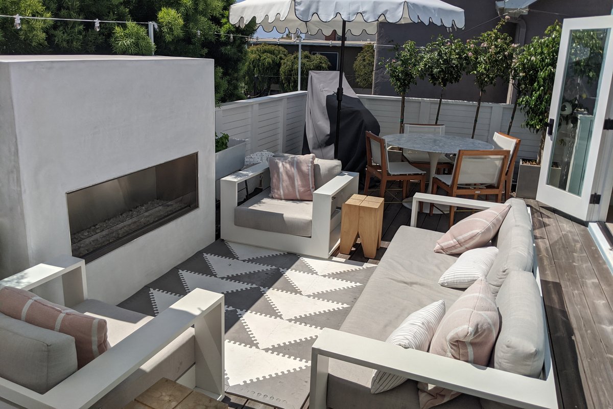 Amazing Beach House In MB!