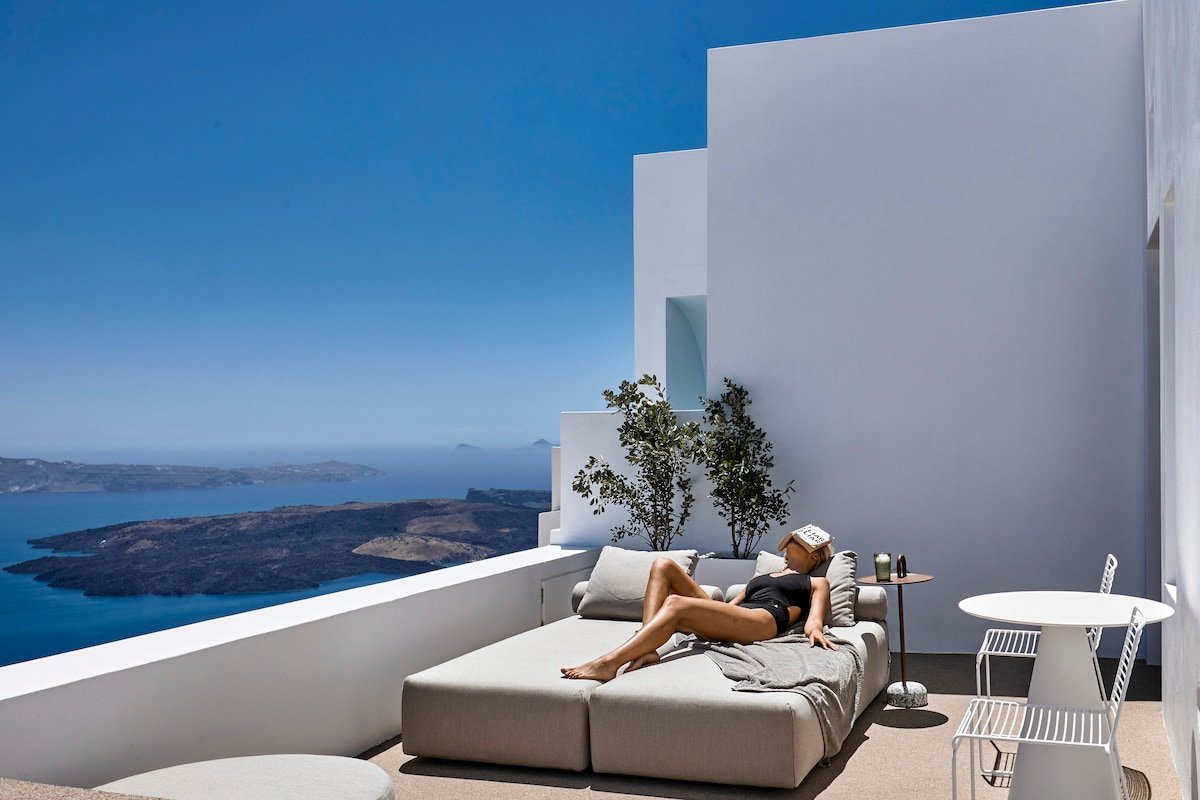 Olia Pond, 2 bedrooms, 2 jacuzzi, hammam, views gallery image 5