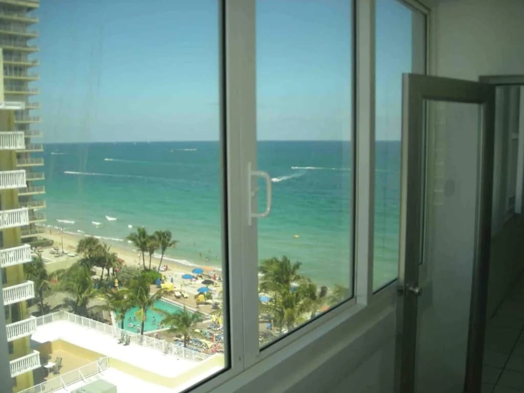 Beach Front ! 2 Bedrooms+2 Baths-Great Location! gallery image 4