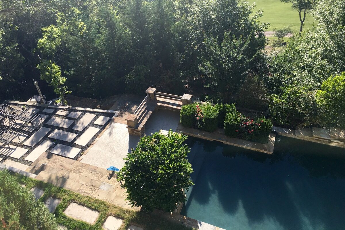 Bohemian lounge, bar, grill, pool & spa, 2 bdrms gallery image 4