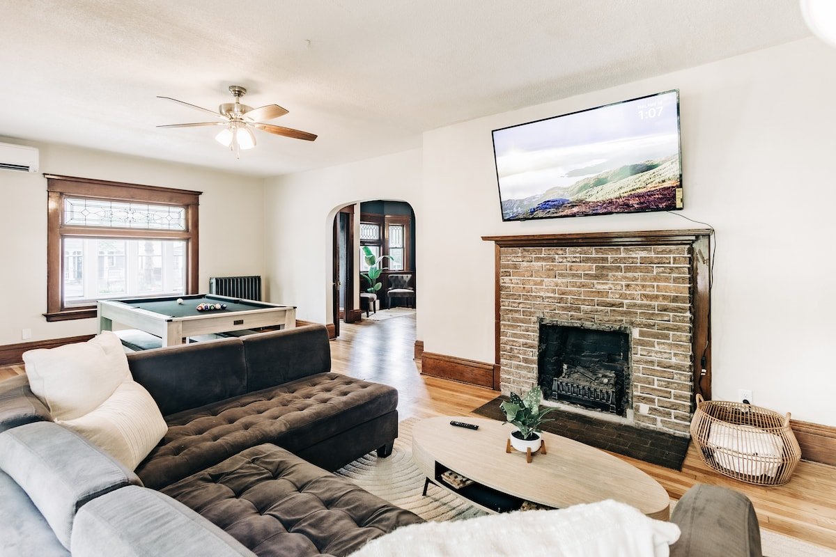 Spacious 1900s Home Minutes from Downtown St. Paul gallery image 4