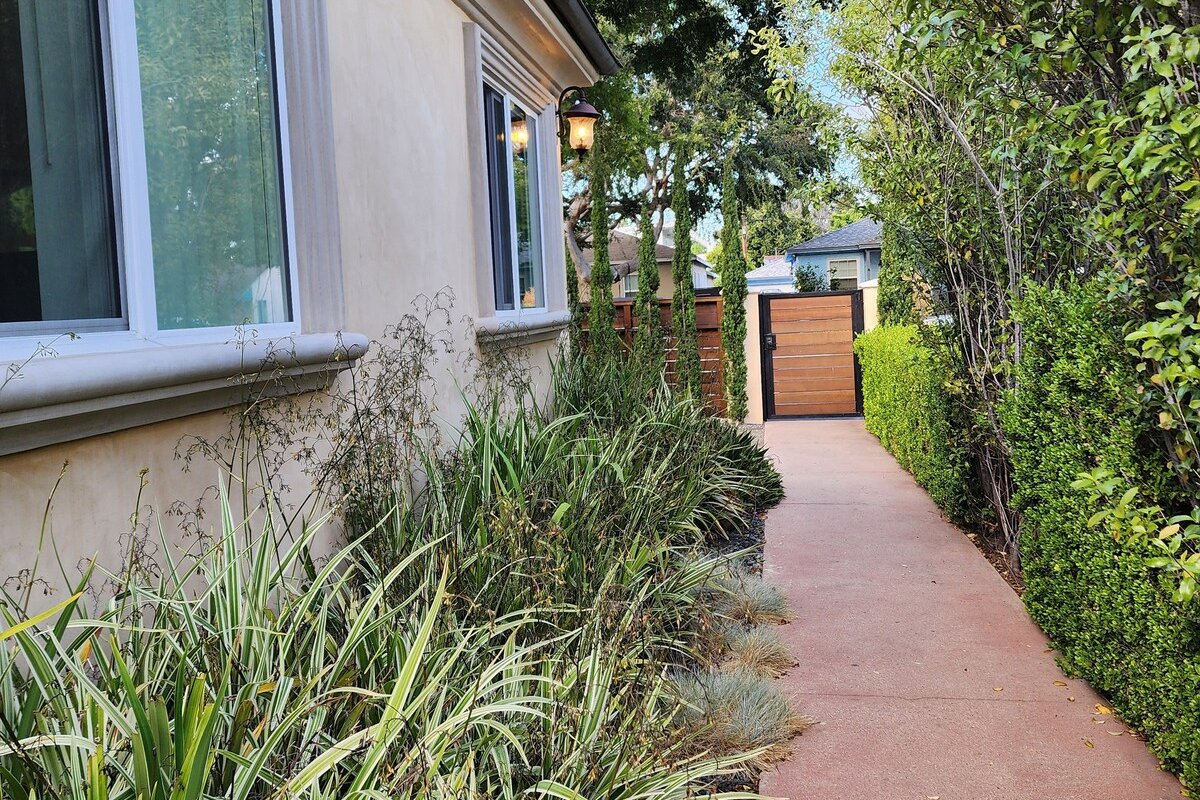 Elegant Executive Home near Sony Studios gallery image 5