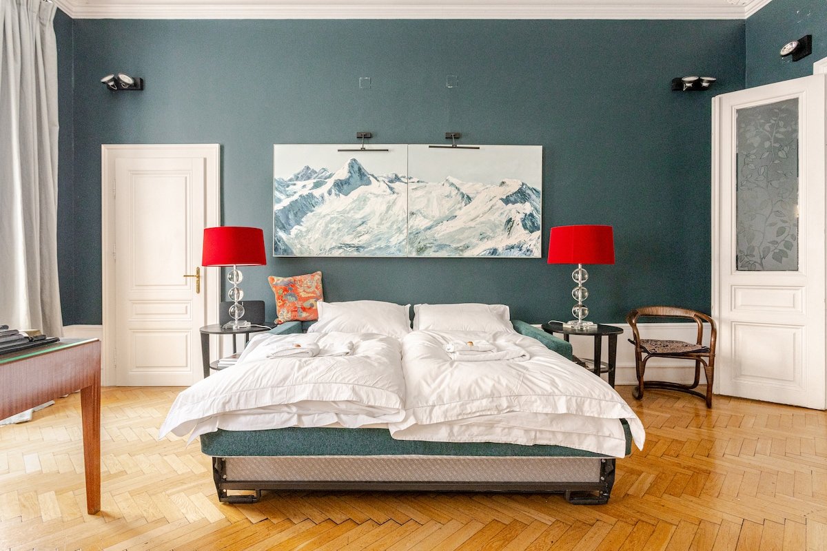 Palais living, awarded by Andrew Martin Design gallery image 5