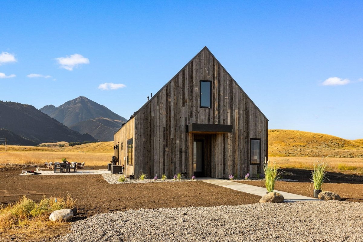 Indulge in the Ultimate Western Retreat: Ideal loc gallery image 4