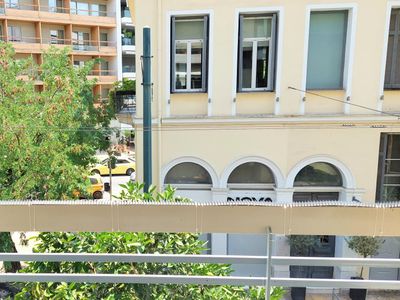 Grand apartment in Acropolis museum