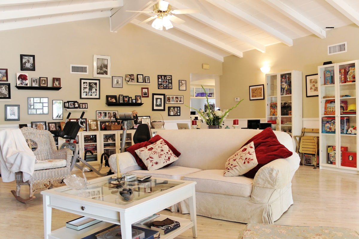 Sweet Pasadena & Rose Bowl Retreat gallery image 2