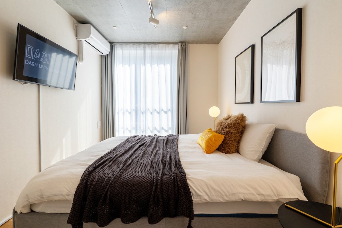 2BR Modern Penthouse w Terrace in Kagurazaka gallery image 5